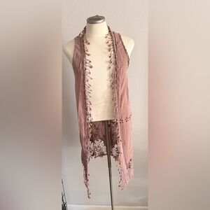 XCVI Dusty Rose Bohemian Sleeveless Tunic with Crochet Detail Medium